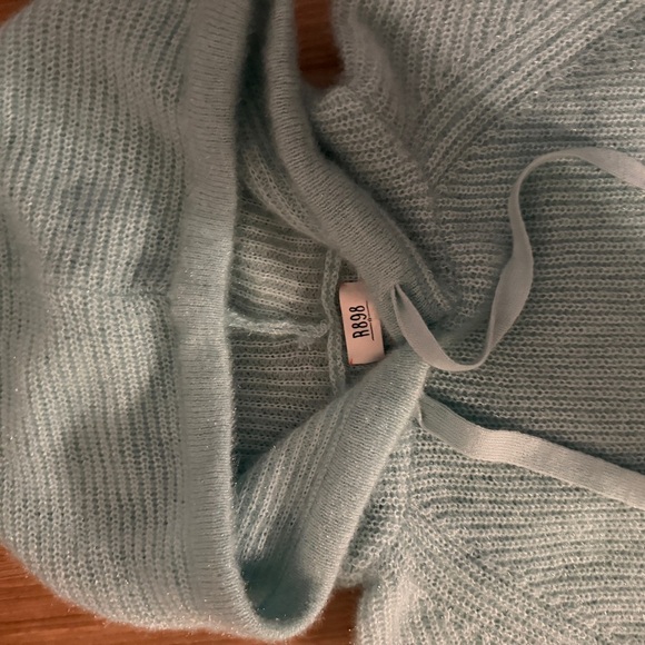 Light Blue Knit Hoodie Sweater – Size M - Picture 5 of 9